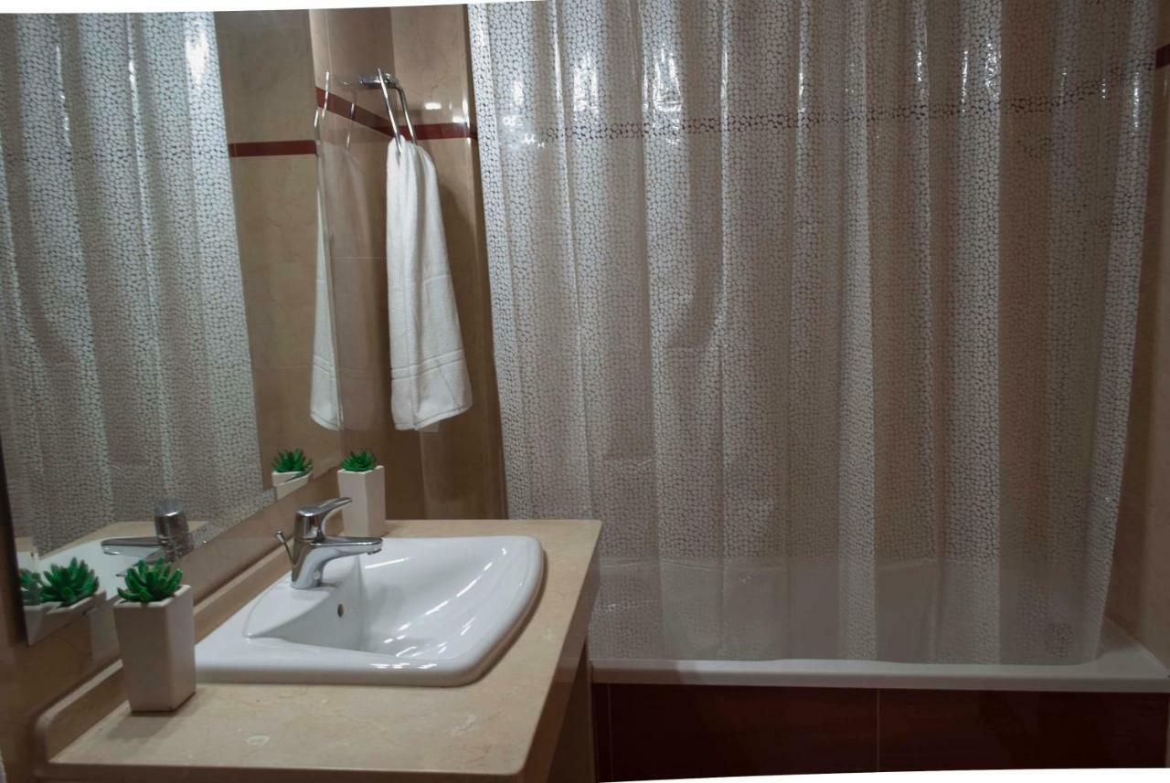 Apartamento Centrico Con Parking Privado Cordoba Exterior photo